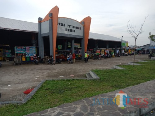 Suasana Pasar Peterongan Jombang. (Foto : Adi Rosul / JombangTIMES)