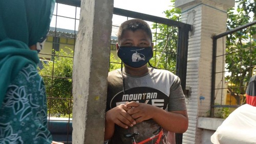Ketua PKK Kota Kediri Janjikan Sepedah, Jika Saiful Kembali Bersekolah. ( Foto: Ist)