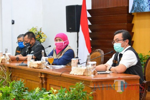 Sesi konferensi pers