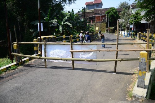Suasana penutupan kawasan Jl. Binor Kelurahan Bunulrejo Kota Malang (Istimewa).