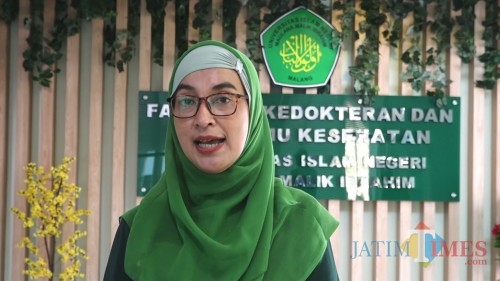 Dekan Fakultas Kedokteran dan Ilmu Kesehatan (FKIK) UIN Malang Dr dr Yuyun Yueniwati Prabowowati Wadjib M Kes SpRad(K). (Foto: istimewa)