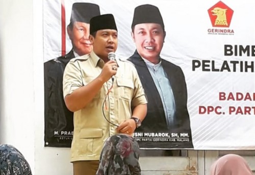 Ketua DPC Partai Gerindra Kabupaten Malang, Chusni Mubarok saat memberikan pemaparan dalam suatu acara. (Foto: Instagram chusnibootes)