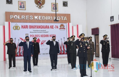 Upacara Hari Bhayangkara Ke 74 dilakukan secara virtual.(ist)