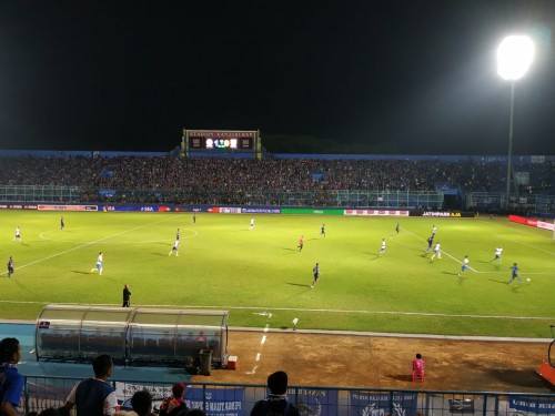Stadion Kanjuruhan saat digunakan menggelar pertandingan Liga 1 2019 (Hendra Saputra)