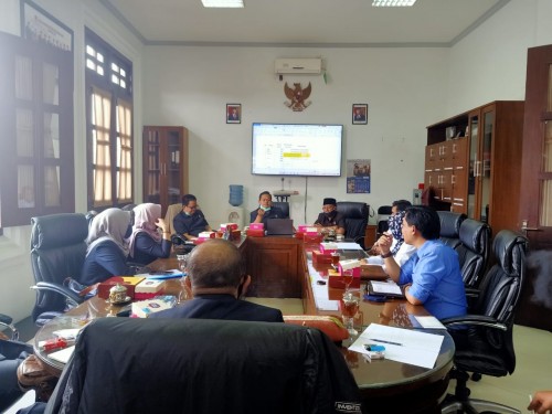 Suasana pertemuan antara Komisi B DPRD Kota Malang bersama PDAM Kota Malang. (Foto: Istimewa).