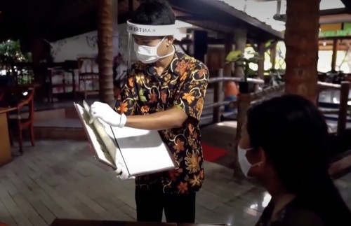 Penerapan protokol kesehatan di restoran saat pandemi covid-19. (Foto : Instagram Disparbud Kabupaten Malang)