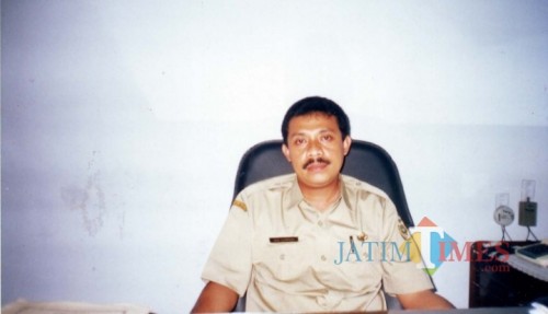 Agus Suwardjito, Asisten II Bagian Ekonomi dan Administrasi Pemkab Bondowoso (Mukhlis/JatimTimes)