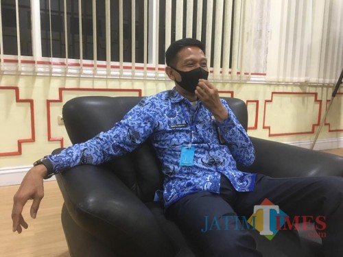 Sekda Kabupaten Malang, Wahyu Hidayat saat membahas soal kekosongan jabatan di pemerintahan Kabupaten Malang (Foto : Ashaq Lupito / MalangTIMES)