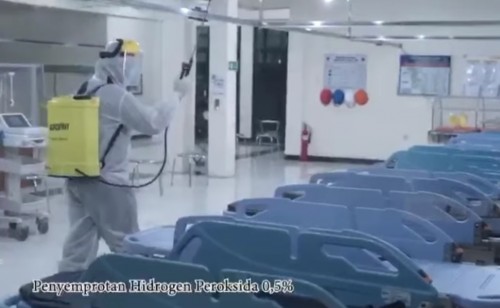 Penyemprotan disinfektan dilakukan di RSUD Ngudi Waluyo Wlingi