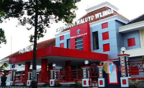 RSUD Ngudi Waluyo Wlingi (tampak depan)