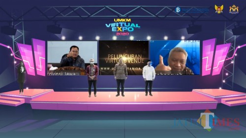 Suasana saat launching UMKM Virtual Expo 2020 oleh BI Kediri, Kadin, dan Pemkot Kediri. (Bambang Setioko/JatimTIMES)