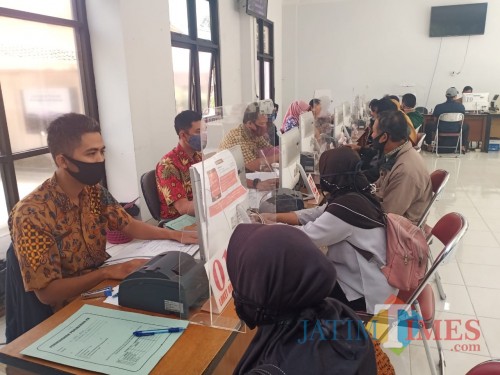 Suasana kantor Dispendukcapil Kabupaten Kediri. (ist)