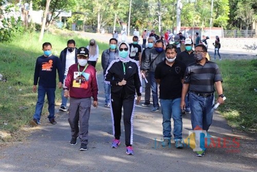 Pemkot Batu saat meninjau tenpat relokasi di kawasan Stadion Brantas beberapa saat lalu.