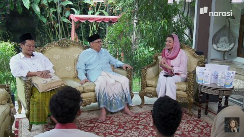 (dari kiri) Gus Baha dan Quraish Shihab saat berbincang bersama Najwa Shihab. (Foto: YouTube Najwa Shihab)