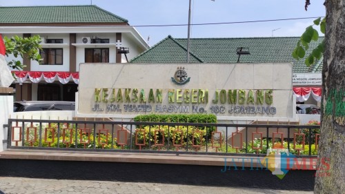 Kantor Kejaksaan Negeri Jombang (Foto: Adi Rosul / JombangTIMES)