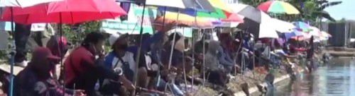 Wisata pemancingan Dohoraya ramai diserbu pengunjung
