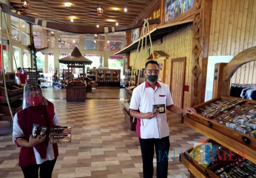 Kampung Coklat menggandeng mitra sebagai upaya mendorong ketahanan ekonomi masyarakat.(Foto : Aunur Rofiq/BlitarTIMES)