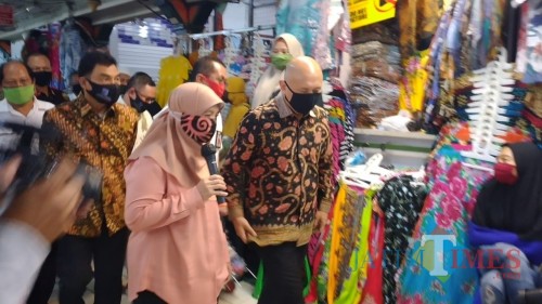 Mentri KUMKM Mengunjungi Pasar Bringharjo Jogja 5/8/2020