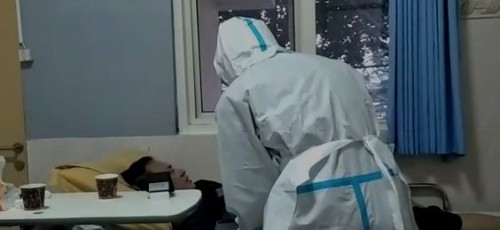 Video Ridwantoro Suami Bunda Ratu Mendapatkan Penanganan Petugas RS Al Huda Gambiran Nurhadi Banyuwangi Jatim Times