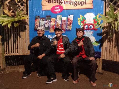 Kuliner Ngopi Bengi Lungguh Lan Ngopi Desa Olehsari Glagah Banyuwangi (Nurhadi Banyuwangi Jatim Times)
