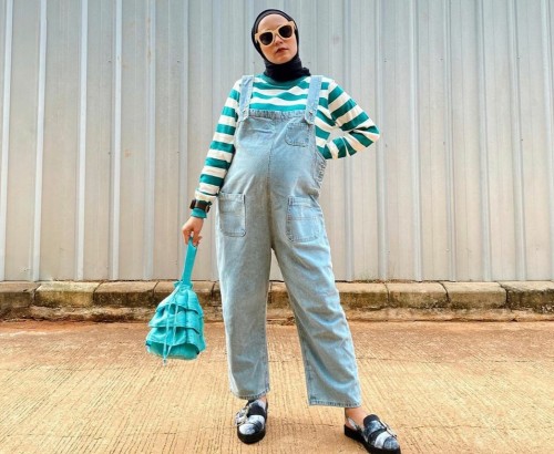 Outfit hamil ala Chairunnisa. (Foto: Instagram @nissachair).