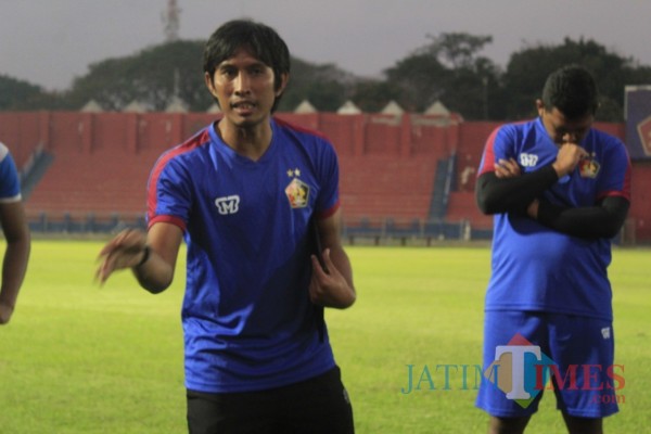 Pelatih Persik Kediri Budi Sudarsono .(ist)