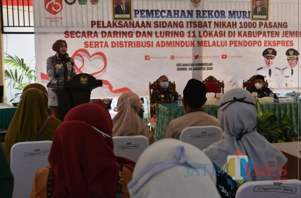 Bupati Faida Membuka Acara Sidang Isbat Nikah Gratis