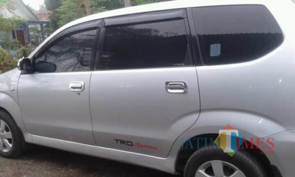 Penggelapan Mobil (Foto: Bramastyo Dhieka Anugerah / Jatim Times)