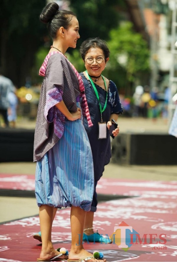 Pengamat mode asal Malang, Hermina Andreyani. (Foto: Hermina for MalangTIMES)