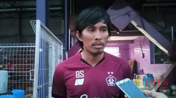 Pelatih Kepala Persik Kediri, Budi Sudarsono (Foto: Bams Setioko/JatimTIMES.com)