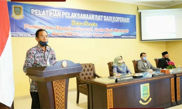 Pelatihan Pelaksanaan Rapat Anggota Tahunan (RAT) Pengurus Anggota Koperasi Tahun 2020 (Foto: IG humaspemkotmojokerto)