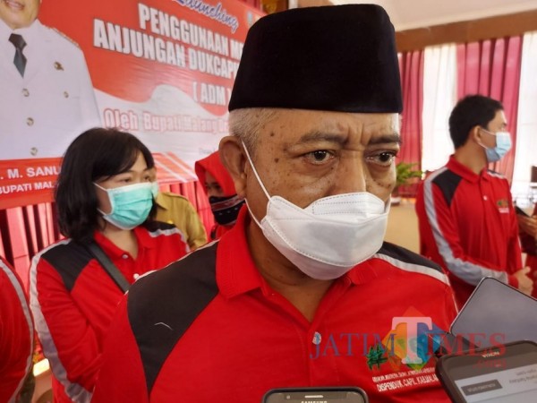 Bupati Malang HM. Sanusi saat ditemui awak media di Kecamatan Ngantang, Senin (21/9/2020). (Foto: Tubagus Achmad/MalangTimes)