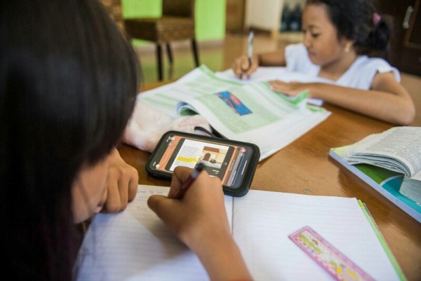 Ilustrasi anak belajar daring. (Foto: katadata.co.id)