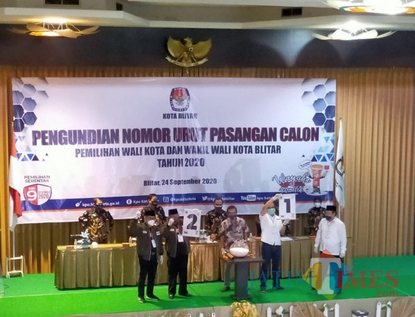 Pengundian nomor urut paslon Pilkada Kota Blitar