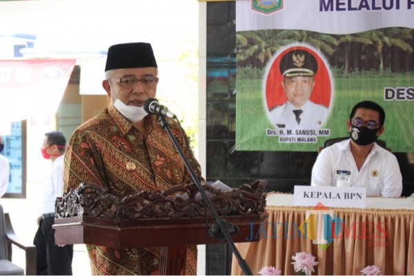 Bupati Malang HM Sanusi saat memaparkan program pemberdayaan sapi jenis limosin di Kabupaten Malang (Foto : Humas Pemkab Malang for MalangTIMES)