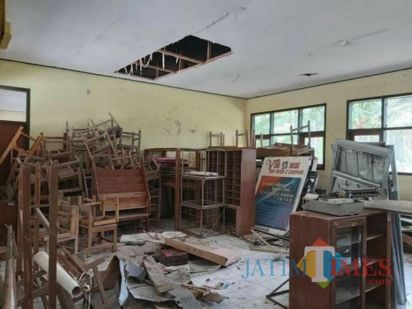 Ini salah satu kondisi sekolah yang diunggah Saiful Anam, anggota DPRD Lumajang dari PDIP