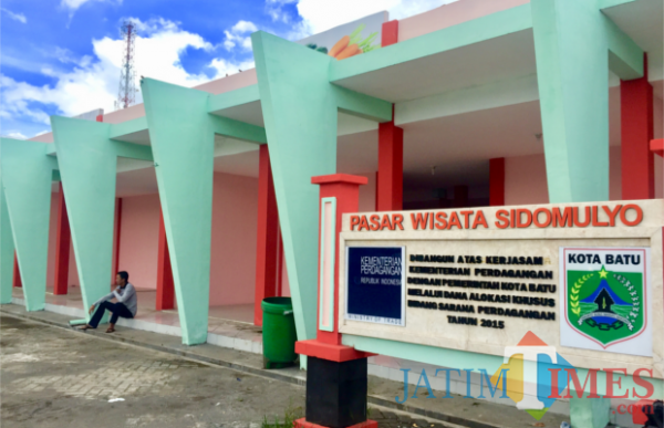 Pasar Wisata Sidomulyo. (Foto: Irsya Richa/MalangTIMES)