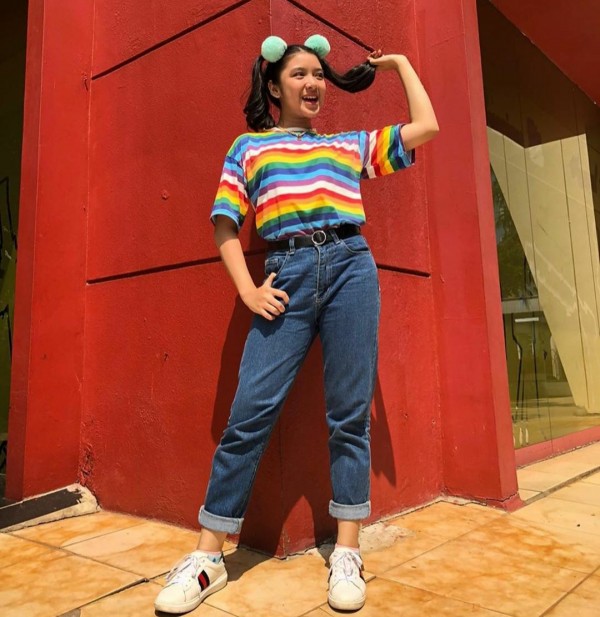 Outfit 90-an ala Tiara Andini. (Foto: Instagram @tiaraandini).i