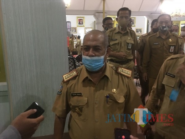 Pjs Bupati Malang Sjaichul Ghulam saat menjelaskan kesiapan Pemkab Malang terkait potensi tsunami (Foto : Ashaq Lupito / MalangTIMES)