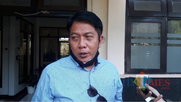 Plt Bapenda Kabupaten Malang, Made Arya Wedhantara saat menjelaskan potensi pajak daerah (Foto : Dokumen MalangTIMES)
