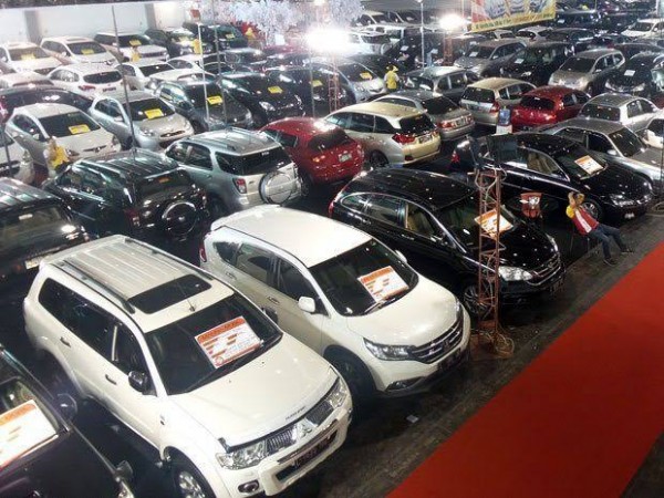 Deretan mobil pada penjualan mobil di balai lelang. (Foto: Istimewa)