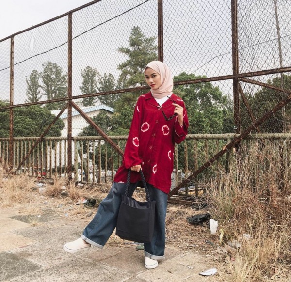 Gaya busana Over Size ala Andini Ajeng. (Foto: Instagram @andiniajengg).