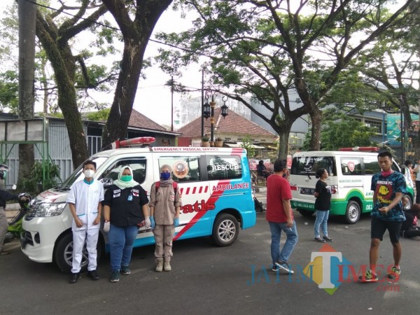 tim medis relawan