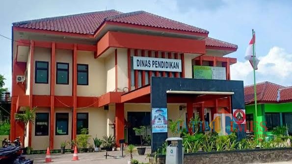 Tampak depan gedung Dinas Pendidikan Kabupaten Sumenep (Foto: Ist/JatimTIMES)