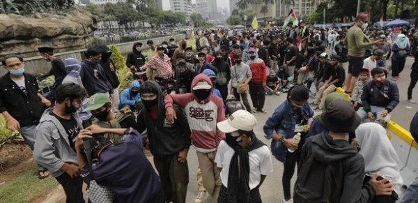 Aksi 1310 di sekitar Patung Kuda, Jakarta (Foto: CNN Indonesia)