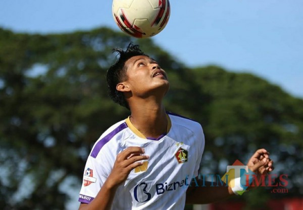 Pemain Persik Kediri melakukan latihan di stadion Brawijaya. (Foto:istimewa)