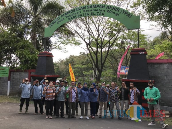 Kunjungan Tim dari Balai Taman Nasional Bunaken di TPA Tegalasri Wlingi