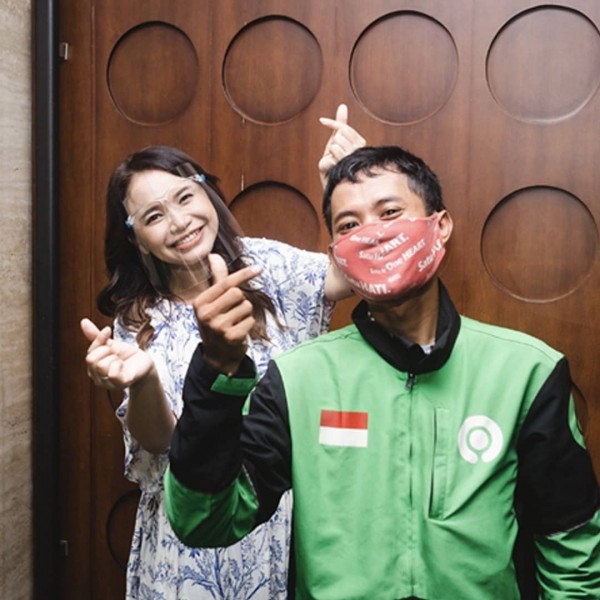 Driver ojol bertemu dengan Rossa (Foto: IG jr.usman)