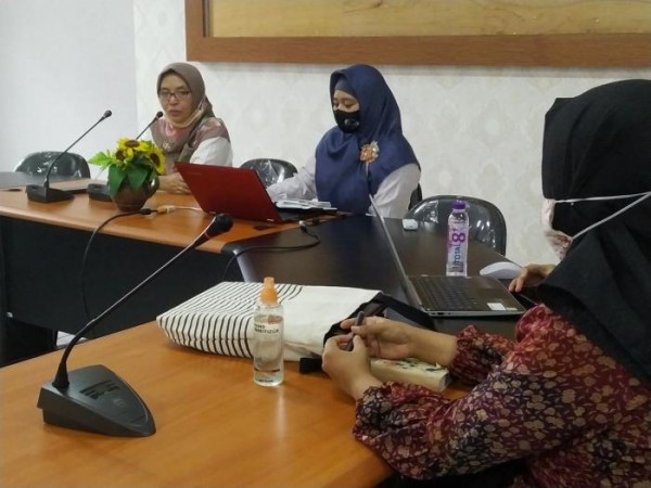 Rapat koordinasi panitia persiapan ICONETOS 2020. (Foto: Humas)