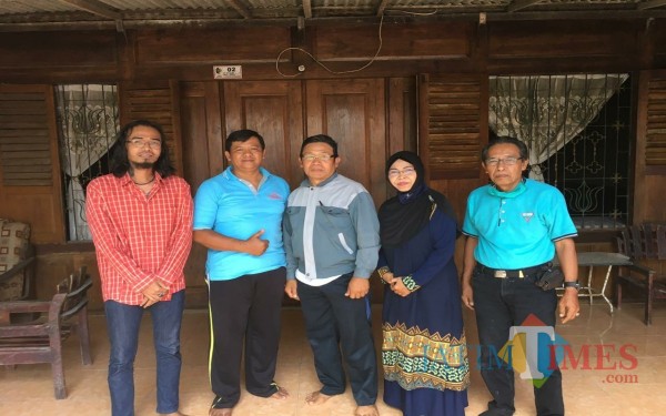 Keluarga Besar ahli waris Eyang Poerbo Koesoemo / Foto : Dicky C Y / Tulungagung TIMES